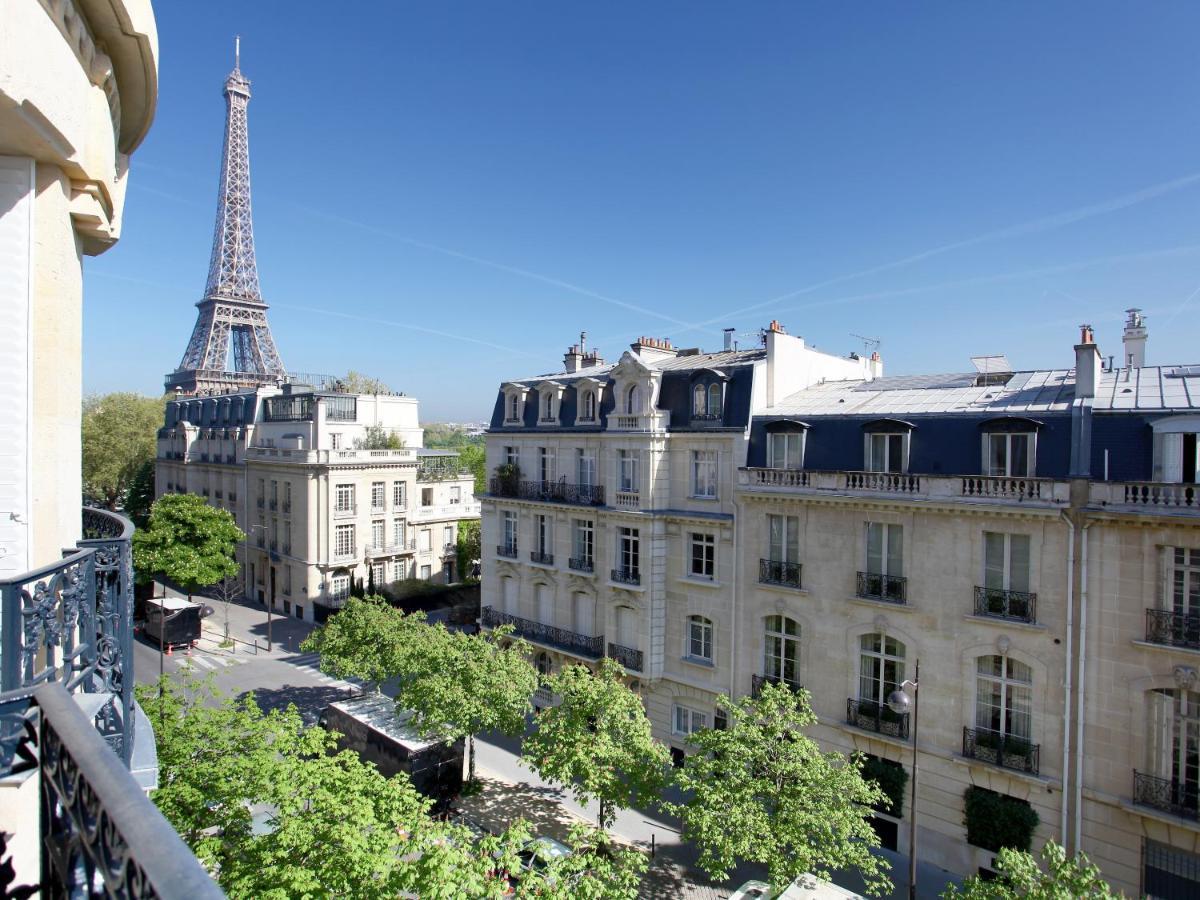 Outstanding 2 Bedrooms With A Terrific Eiffel Tower View Paříž Exteriér fotografie