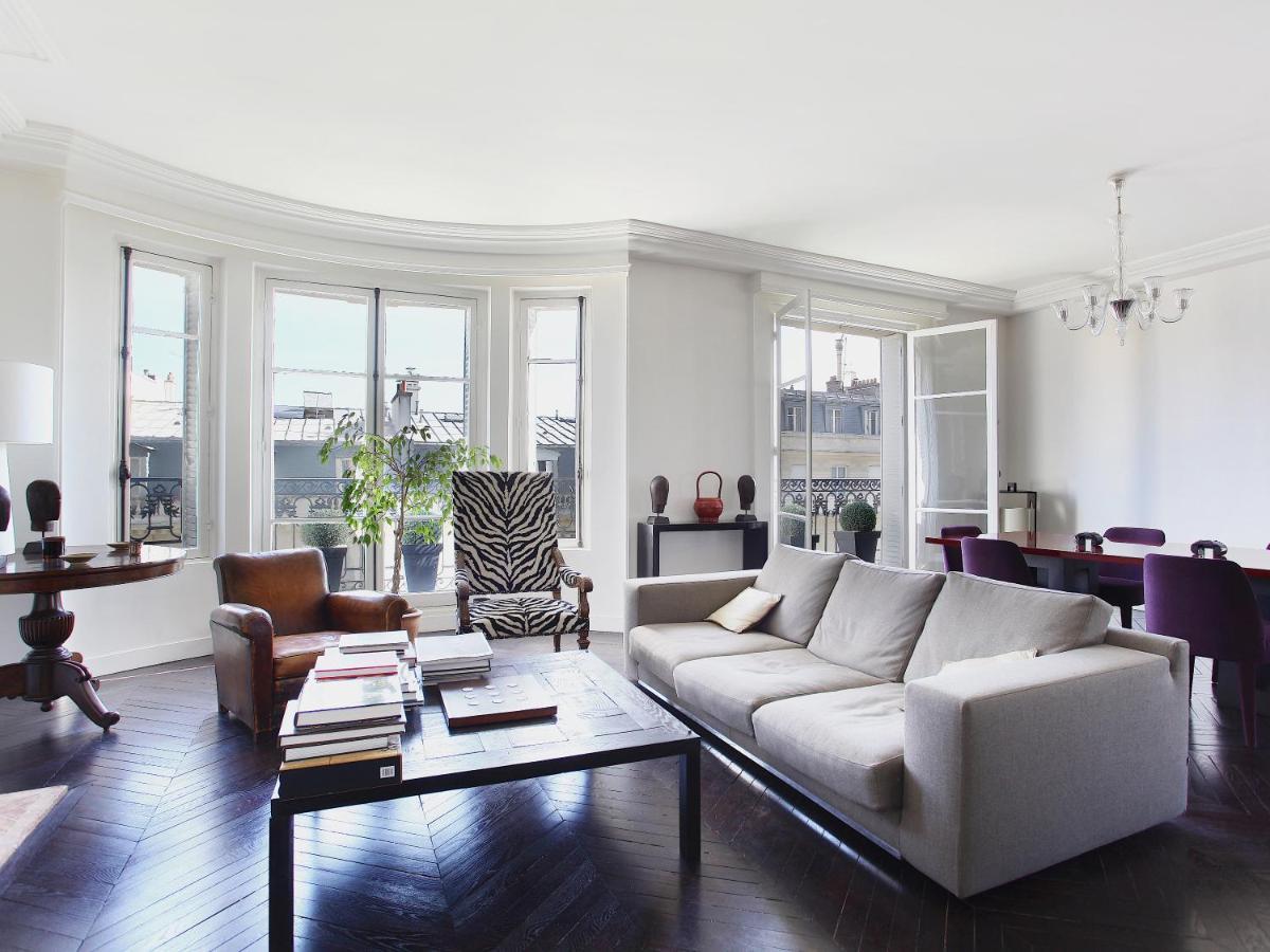 Outstanding 2 Bedrooms With A Terrific Eiffel Tower View Paříž Exteriér fotografie